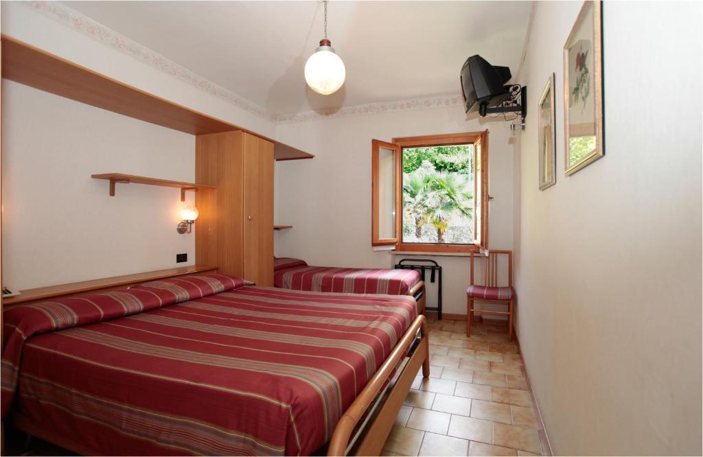 Hotel Fraderiana Torri Del Benaco Bilik gambar