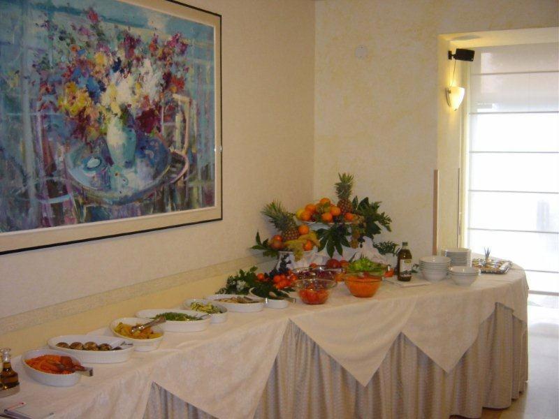 Hotel Fraderiana Torri Del Benaco Luaran gambar
