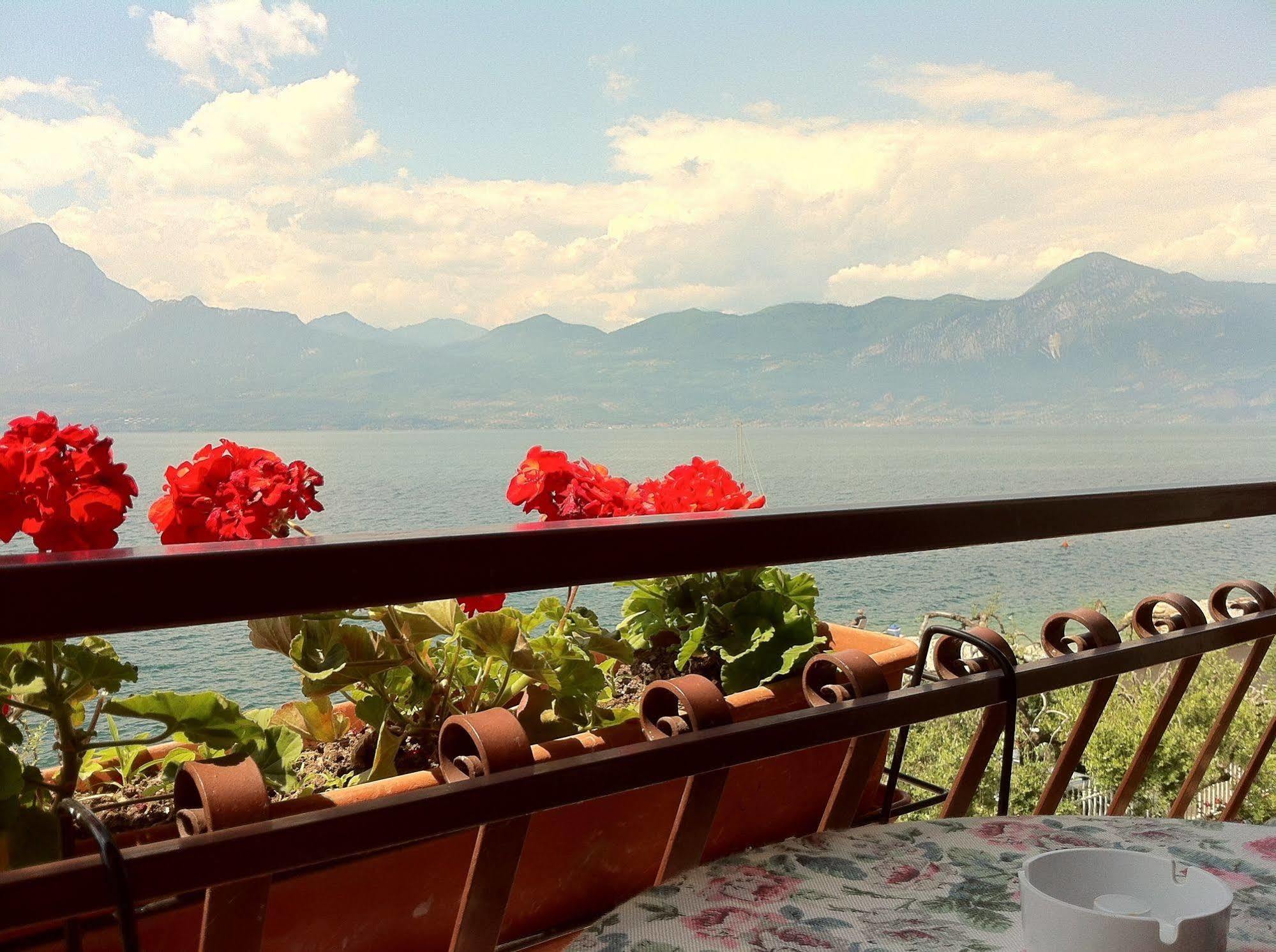Hotel Fraderiana Torri Del Benaco Luaran gambar